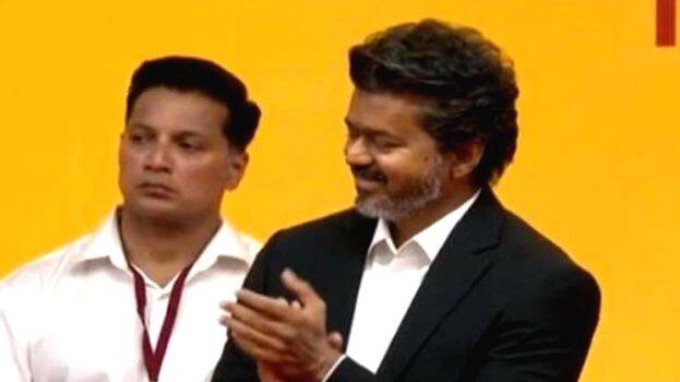 vijay-nayeem