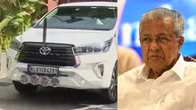 pinarayi-vijayan-at-akg-center-to-discuss-defeat
