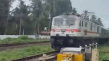 gate-keeper-fails-to-close-railway-gate-in-alapuzha