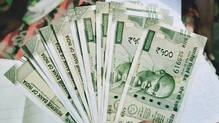 counterfeit-rs-500-notes-are-increasing-in-the-country-advantages-and-challenges-of-introducing-plastic-notes