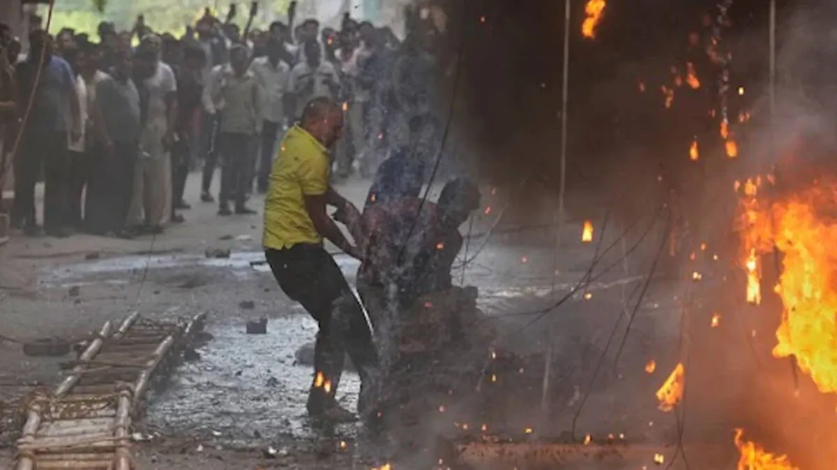 delhi-hotel-fire
