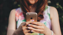 researches-found-fertility-rate-declining-globally-after-the-launch-of-iphone