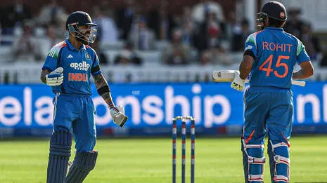 virat-kohli-and-rohit-.1.3939121