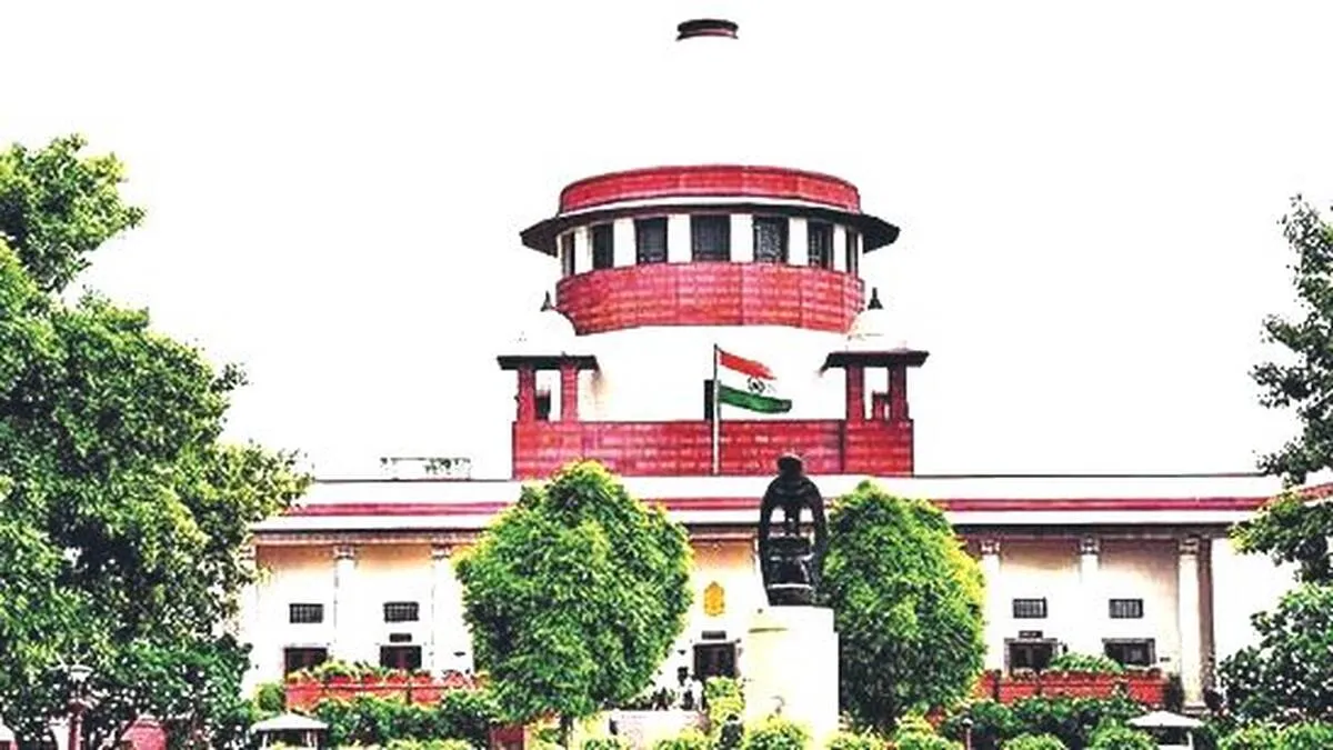 മാദ്ധ്യമങ്ങൾ  നടത്തുന്നത്   പൊതുപ്രവർത്തനം:  സുപ്രീം  കോടതി   റിട്ട്  ഹർജി  നിലനിൽക്കും