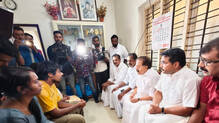 ministers-visits-john-family-in-vizhinjam