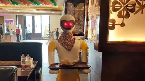 aisha-robot.1.3982685