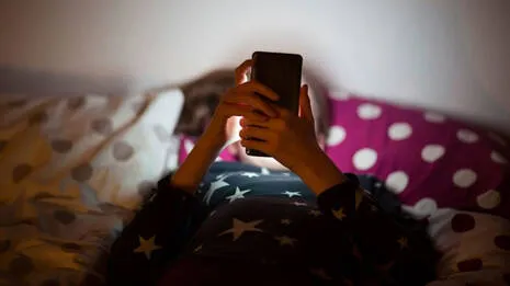 kids-smartphone-use.1.3999466