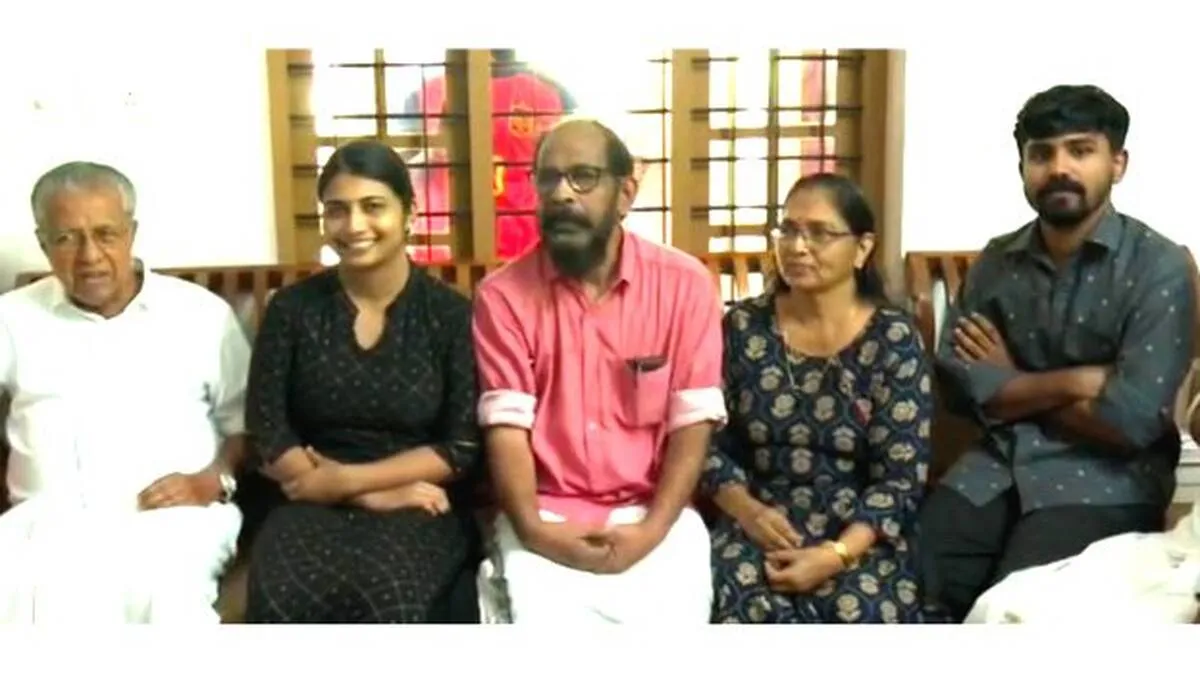 mala-annamanda-pinarayi-