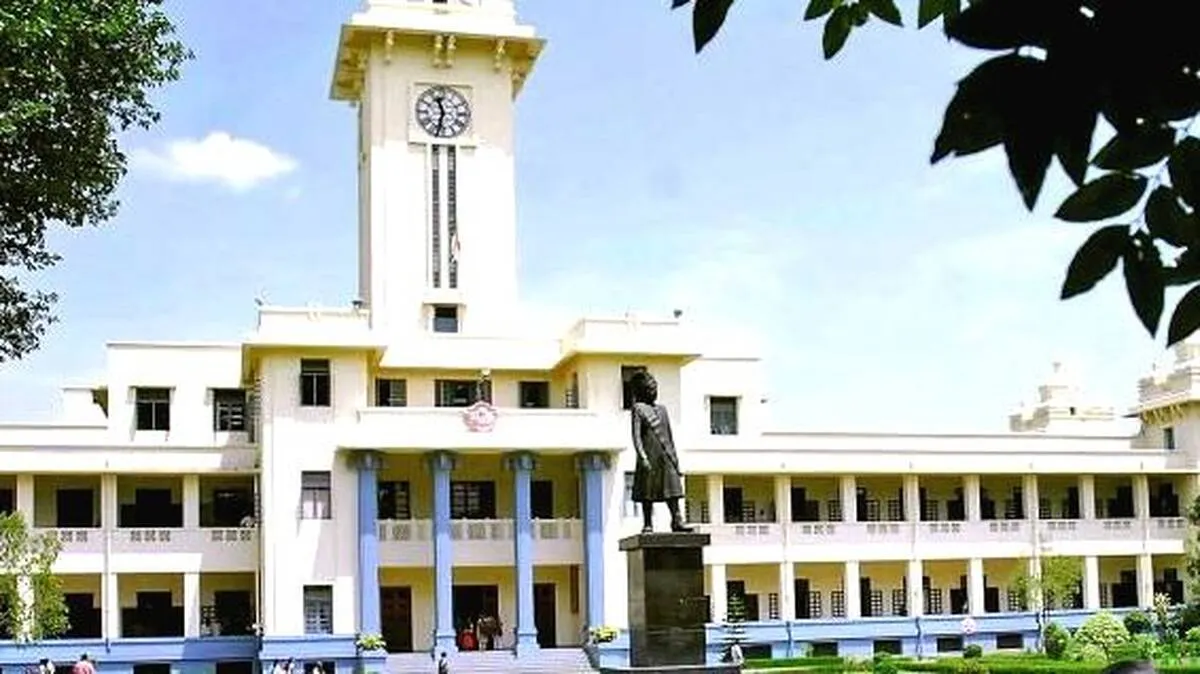 നാലുവർഷ ബിരുദക്കാർക്ക്  ഒരുവർഷ പി.ജി കേരളത്തിലും, 
 ആദ്യം കേരള യൂണിവേഴ്സിറ്റിയിൽ