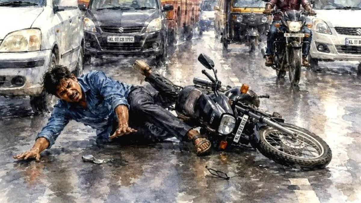 മഴയത്ത് റോഡിലൂടെ
മിന്നിപ്പായല്ലേ...
നനഞ്ഞ പാതയിൽ വേണം അധിക കരുതൽ
 ഒരുമാസത്തിനിടെ 85 അപകടം