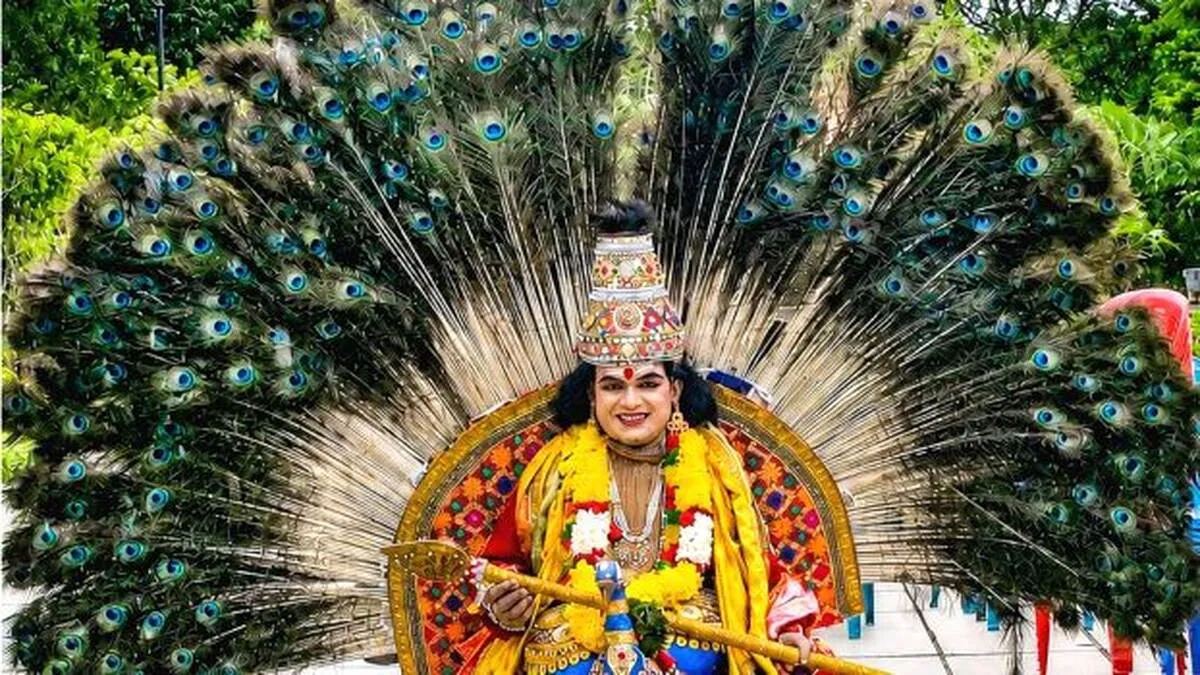 നാളെ ഉത്രാടപ്പാച്ചിൽ ;  പിന്നെ  തിരുവോണം