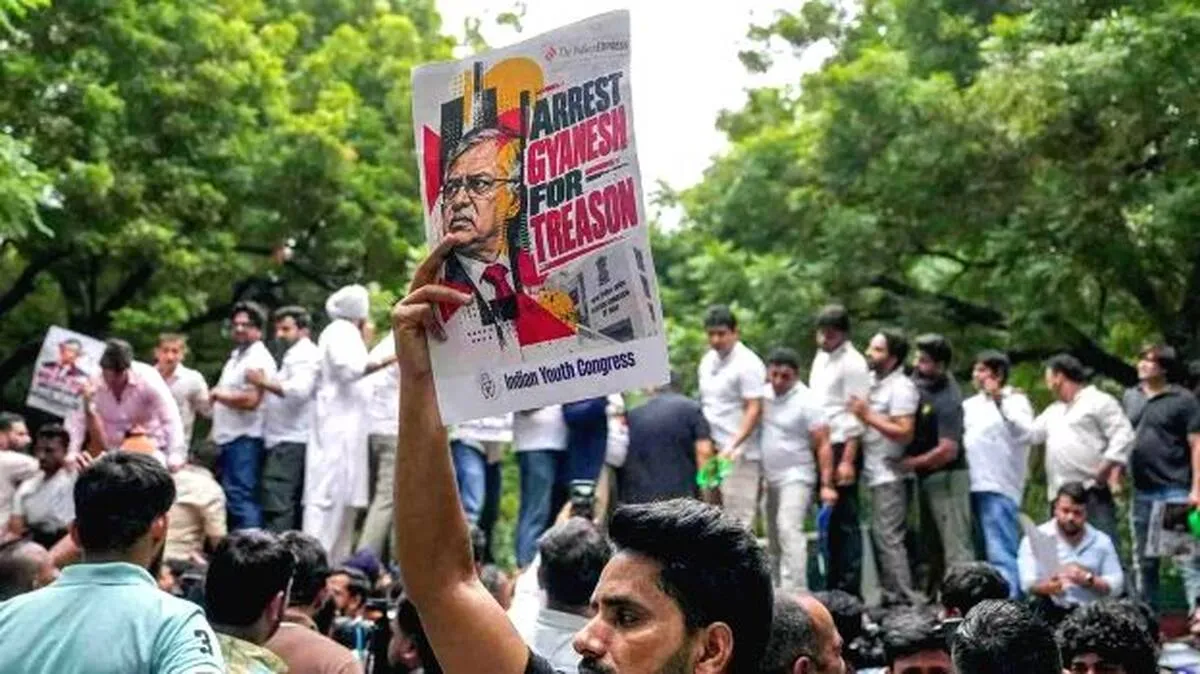 ഗ്യാനേഷിന്റെ രാജി വരെ  പ്രക്ഷോഭത്തിന് കോൺഗ്രസ്;   ഇന്ന് പ്രവർത്തക സമിതി യോഗം,
നാളെ 'ഇന്ത്യ' മുന്നണി യോഗം