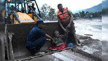91-year-old-woman-face-of-survival-in-nepal-floods