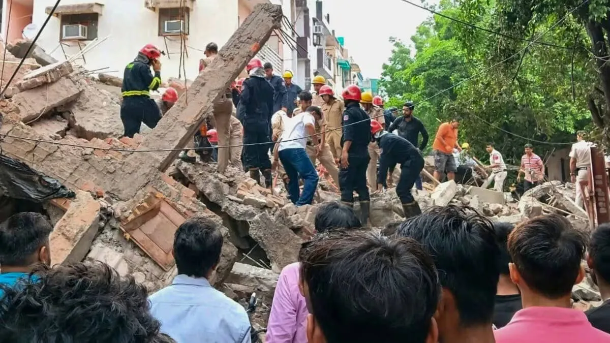 delhi-accident