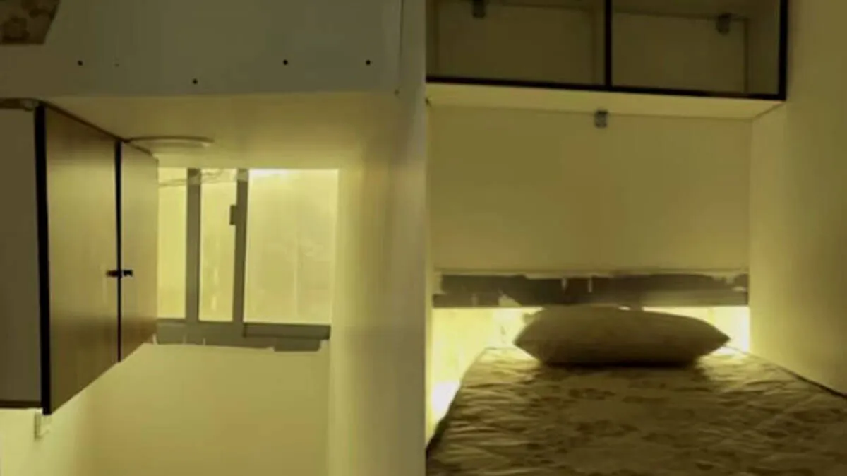 -tiny-room