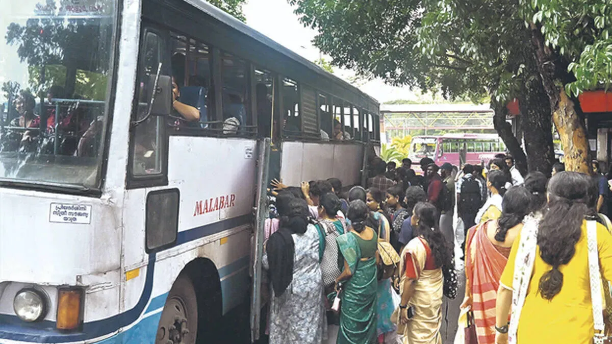 priyadarshini-bus-