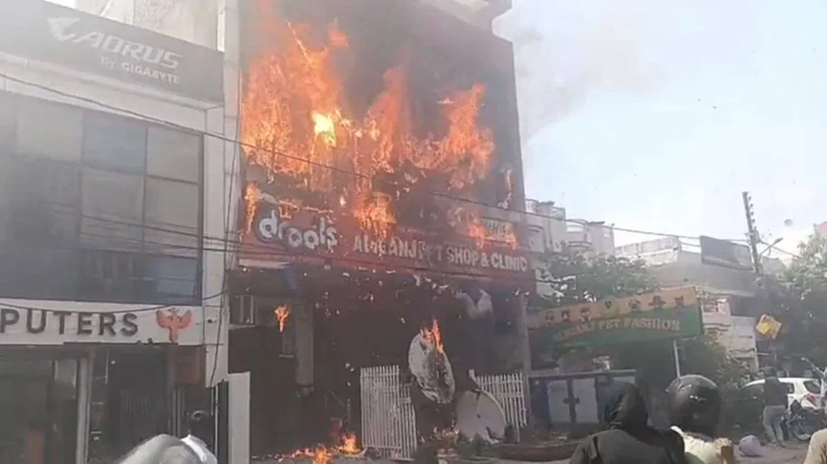 coaching-centre-fire-in-l