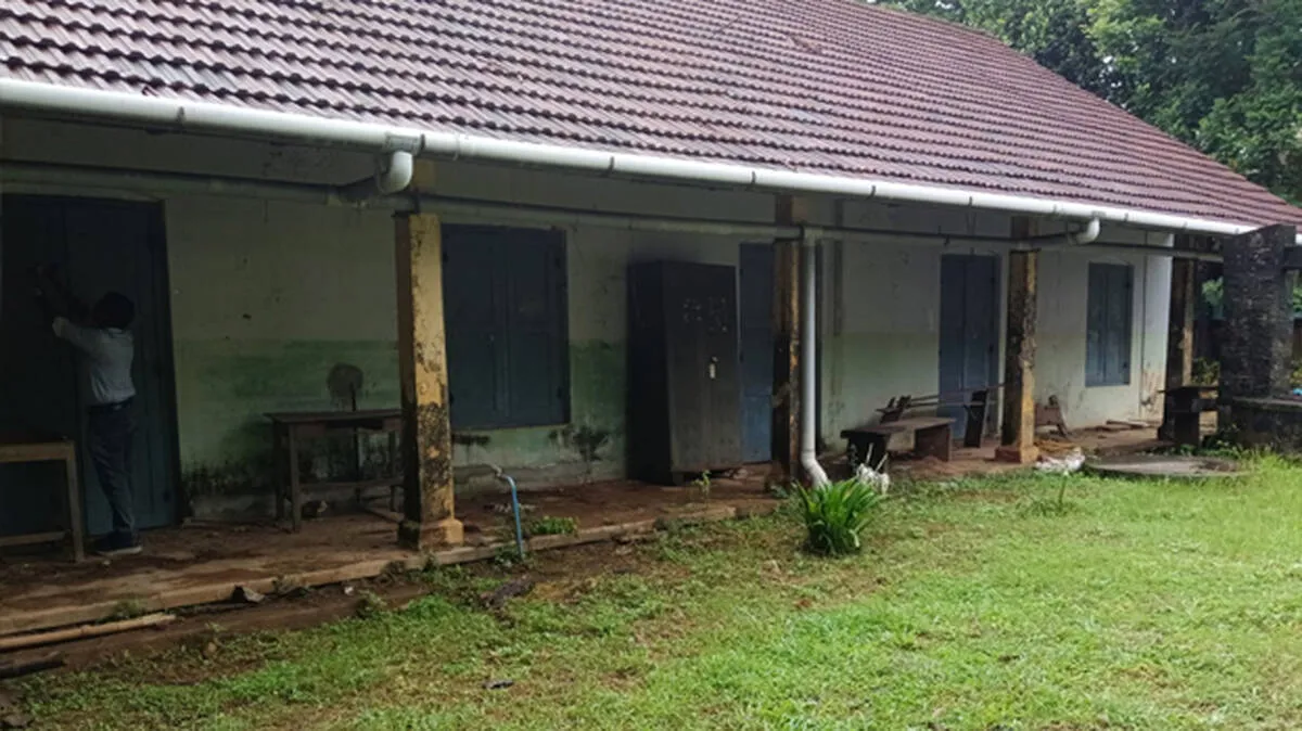 school-building-in-dilapi