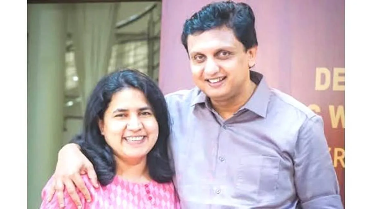 mohammed-riyas-and-veena